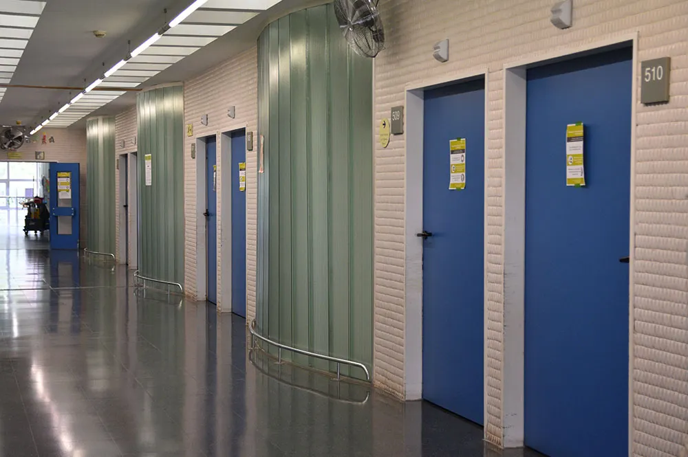 L'Hospital de Calella i el de Blanes ajornen les operacions quirúrgiques no urgents que requereixen ingrés