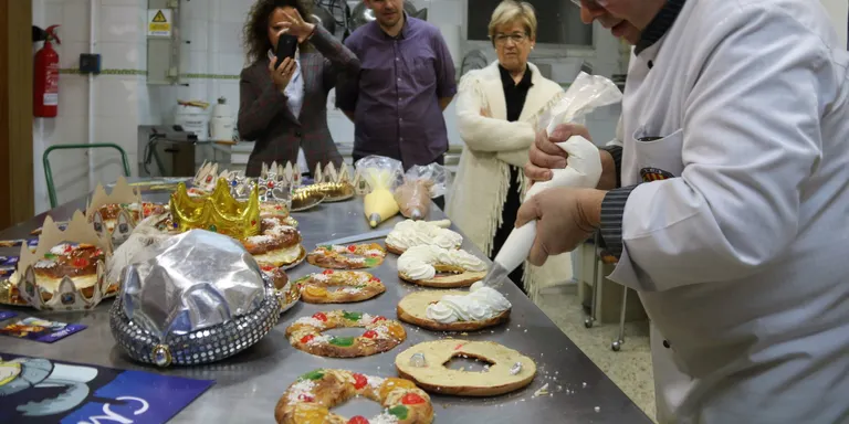 Els forners preveuen mantenir les vendes de tortells de Reis