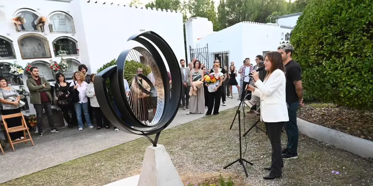 Mollet inaugura un espai de dol perinatal al cementiri municipal