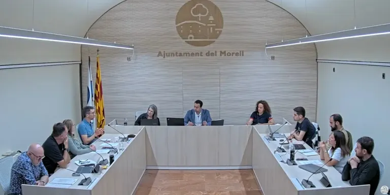L'oposició reclama tenir més pes en les decisions importants del govern local