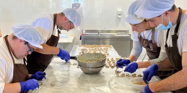 El servei d'apicultura Can Parcala llença al mercat el seu primer producte gourmet