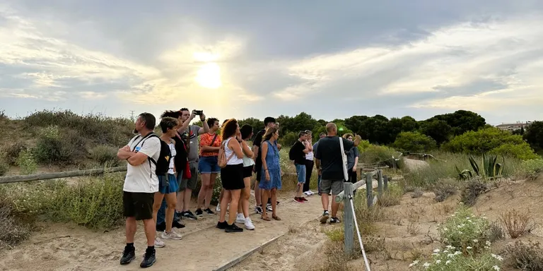 Les visites guiades d’educació ambiental pel Sender Blau tenen una bona acollida