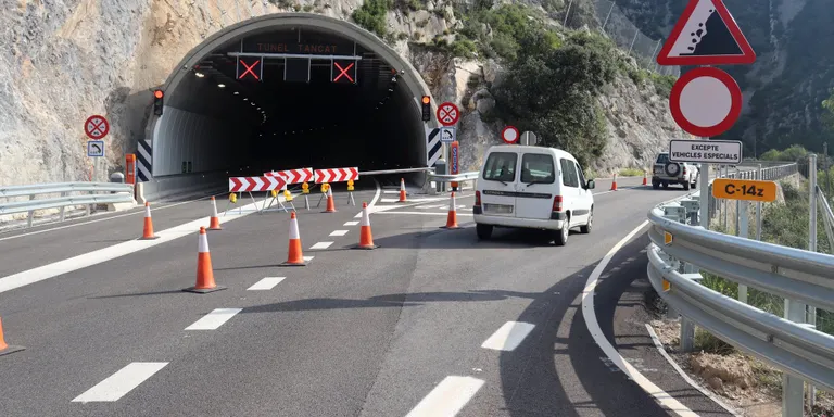 La plataforma del Túnel de Tresponts n'exigeix la reobertura immediata