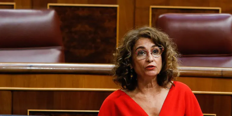 María Jesús Montero aposta per una harmonització que eviti el "dúmping fiscal" d'Andalusia i Madrid