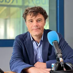 Entrevistes de la Justa del 17/5/2022 — Trobada amb l’alcalde de Sant Just: reactivació d’activitats, inauguració del Centre Cívic Soledat Sans, nova passera, obres municipals i suport a refugiats d’Ucraïna - episode art