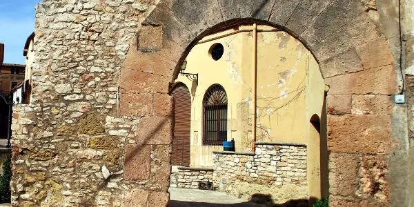 Unes 400 persones realitzen les visites guiades a la Vila Closa entre els mesos de maig i setembre