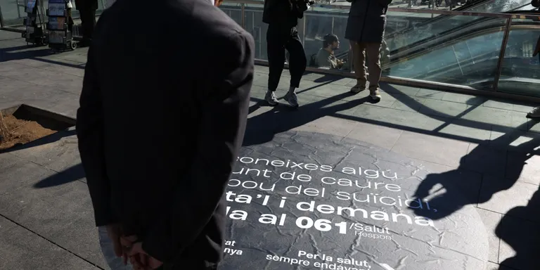 El Departament de Salut instal·larà uns vinils que parlen sobre la prevenció del suïcidi a Cambrils