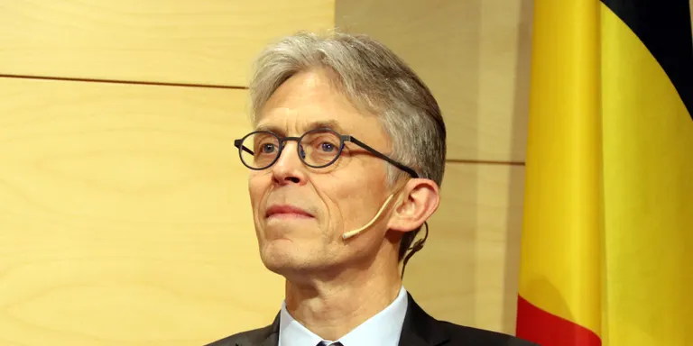 Bèlgica promet facilitar l'oficialitat del català a la UE: "Quan tinguem els informes pendents avançarem"