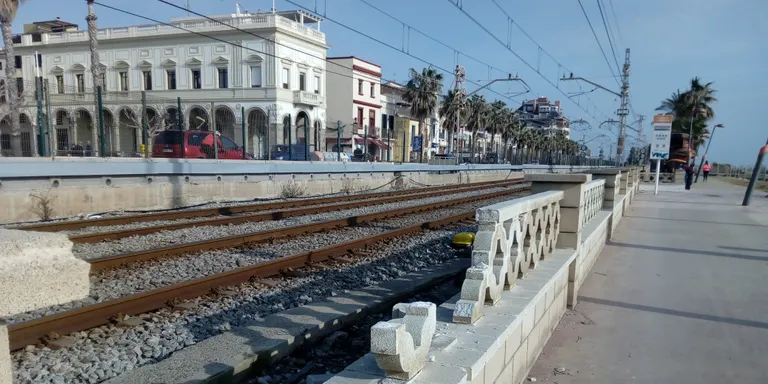 Acte vandàlic la matinada de Cap d’Any amb destrossa del mobiliari urbà