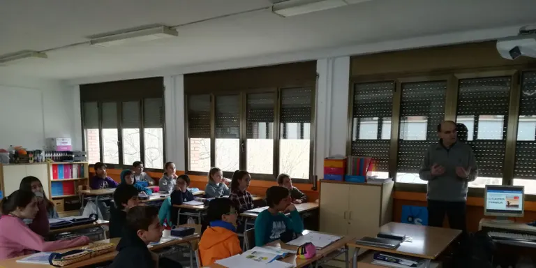 Tallers de desconstrucció de contes clàssics a les escoles de l’Alt Urgell