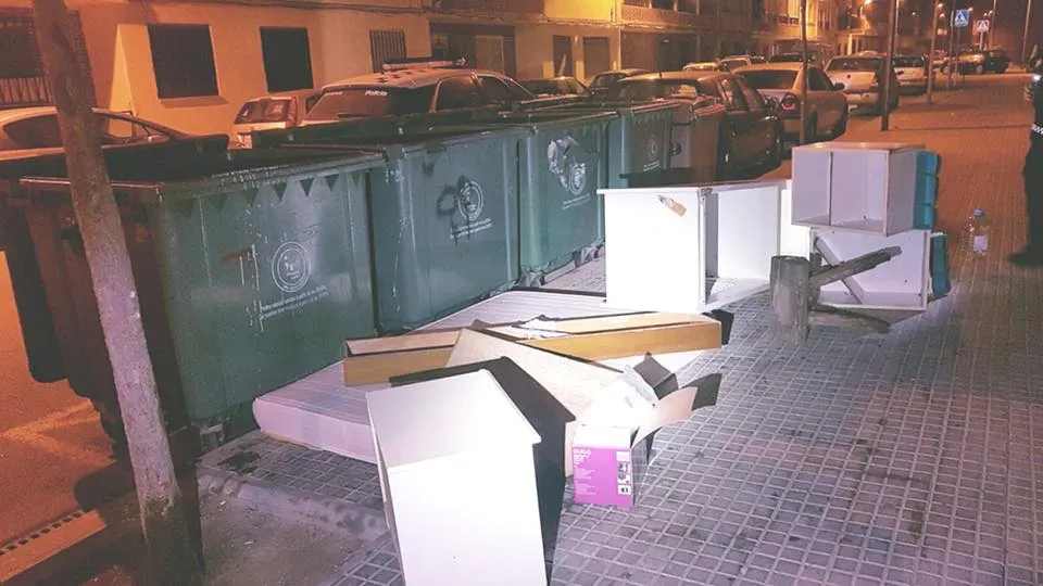 Campanya per evitar abocaments de mobles vells als contenidors