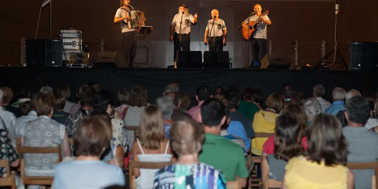 Oliana inicia la seva Festa Major amb el sopar del jovent