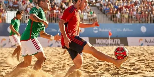 José Arias tanca la temporada amb la sexta posició en la Neom Beach Soccer Cup amb la Selecció Espanyola