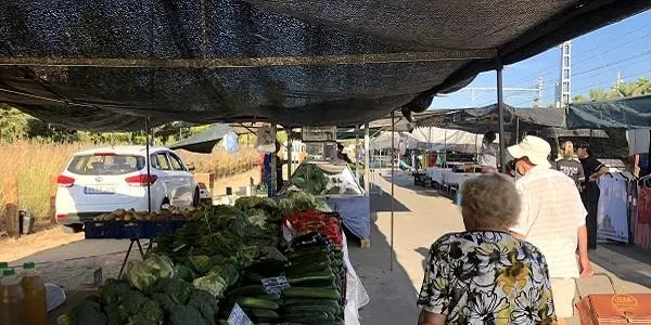 El mercat ambulant d'Altafulla es desplaça a Baix a Mar per atendre la demanda que hi ha a la zona
