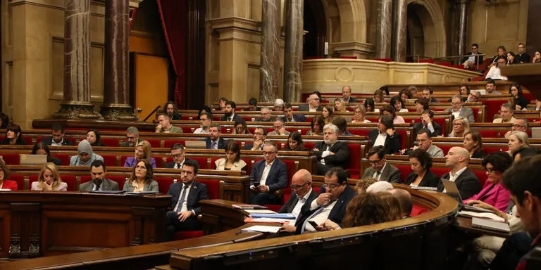 La reforma del reglament del Parlament s'inicia amb tres principals temes: discursos d'odi, delegació de vot i 25.4