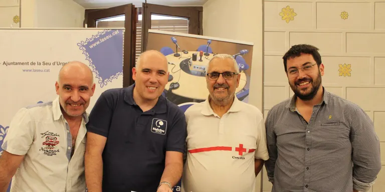 'Carretera i Manta' completa l'estiu amb una aportació a Aliments per la Solidaritat