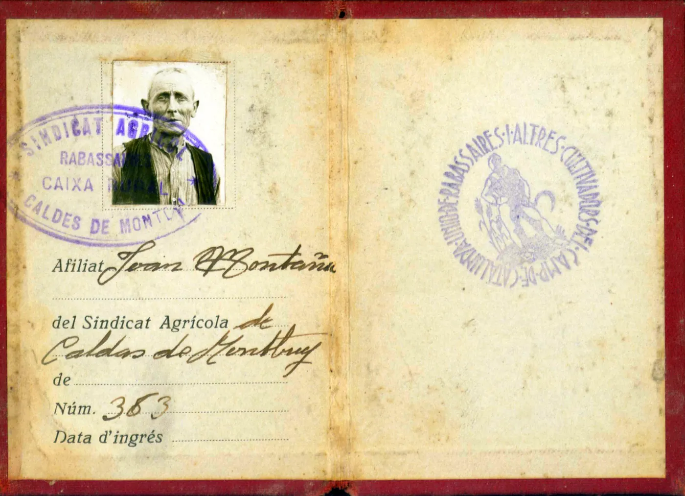 L’arxiu municipal presenta un carnet de la Unió de Rabassaires, datat als anys 30 del segle XX