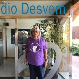 Entrevistes de la Justa del 20/9/2021 — Transbaix Power: revista plural del Baix Llobregat — debat sobre l’aeroport, el VIH i el treball sexual, finançament comunitari i el vessant escaquístic de Natàlia Parés - episode art