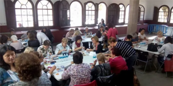 Una quarantena de persones participen a la trobada de patchwork organitzada per 'Cosim'