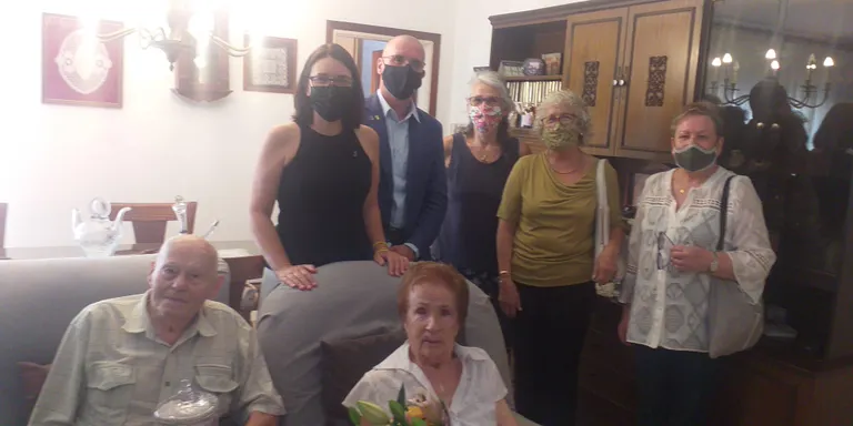 Les puntaires i una petita fira tornen a crear l'ambient tradicional de la Diada a Arenys de Munt