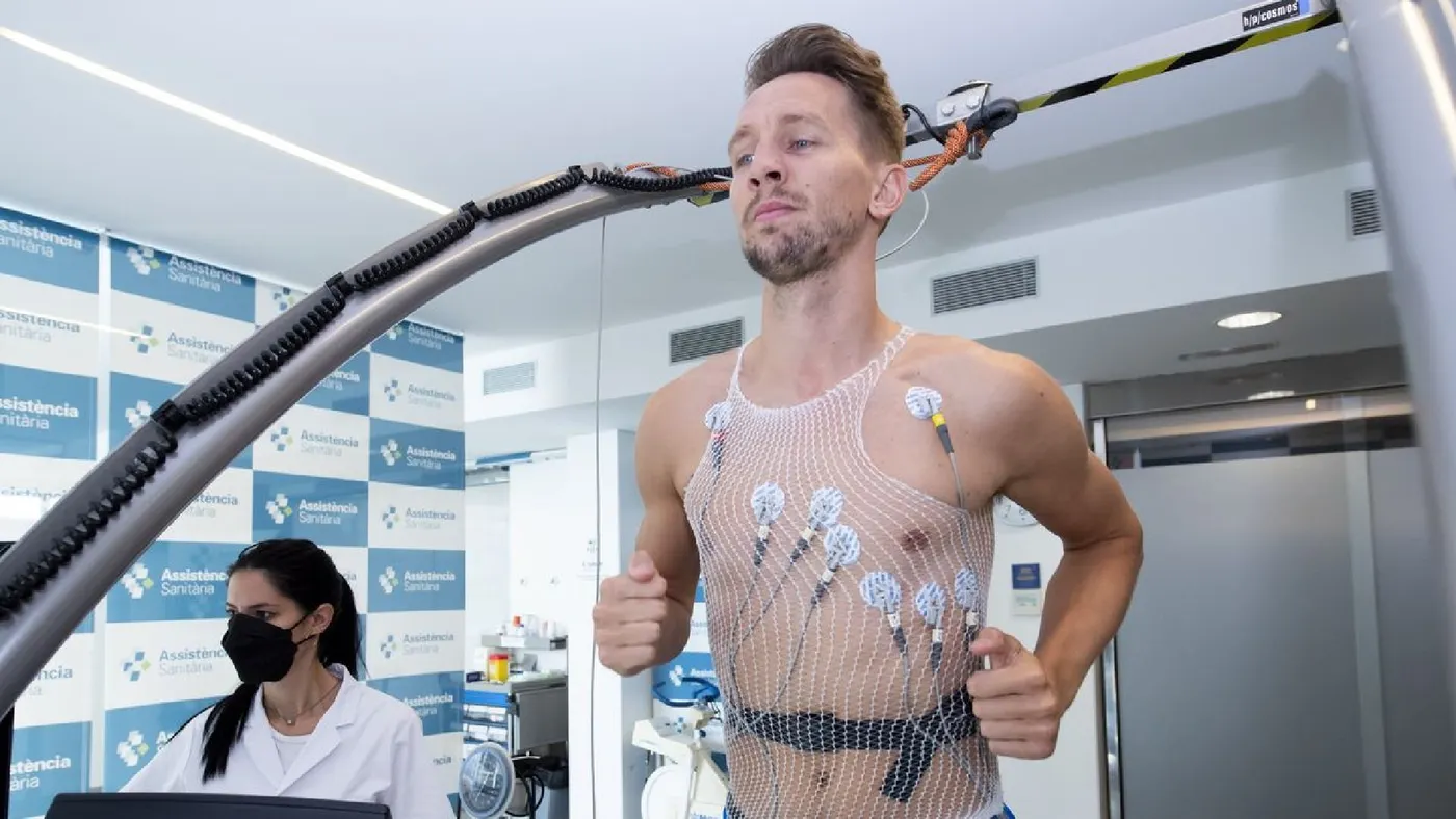 Luuk de Jong passa les proves mèdiques amb el Barça