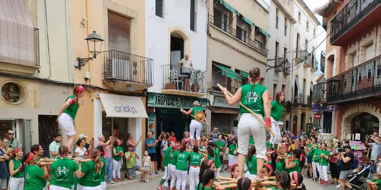 El ball de Pastorets celebra 25 anys amb quatre colles convidades