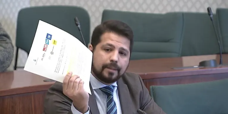 El Parlament rebutja una proposta de Vox sobre la quarta escola de Torredembarra