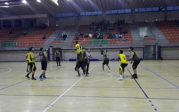 L’Òxid Torredembarra Bàsquet Club aconsegueix la primera victòria a la Segona Catalana