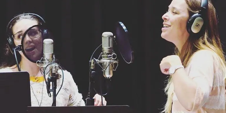 La rubinenca Carolina Alabau i Beth seran les noves veus de la Cantània