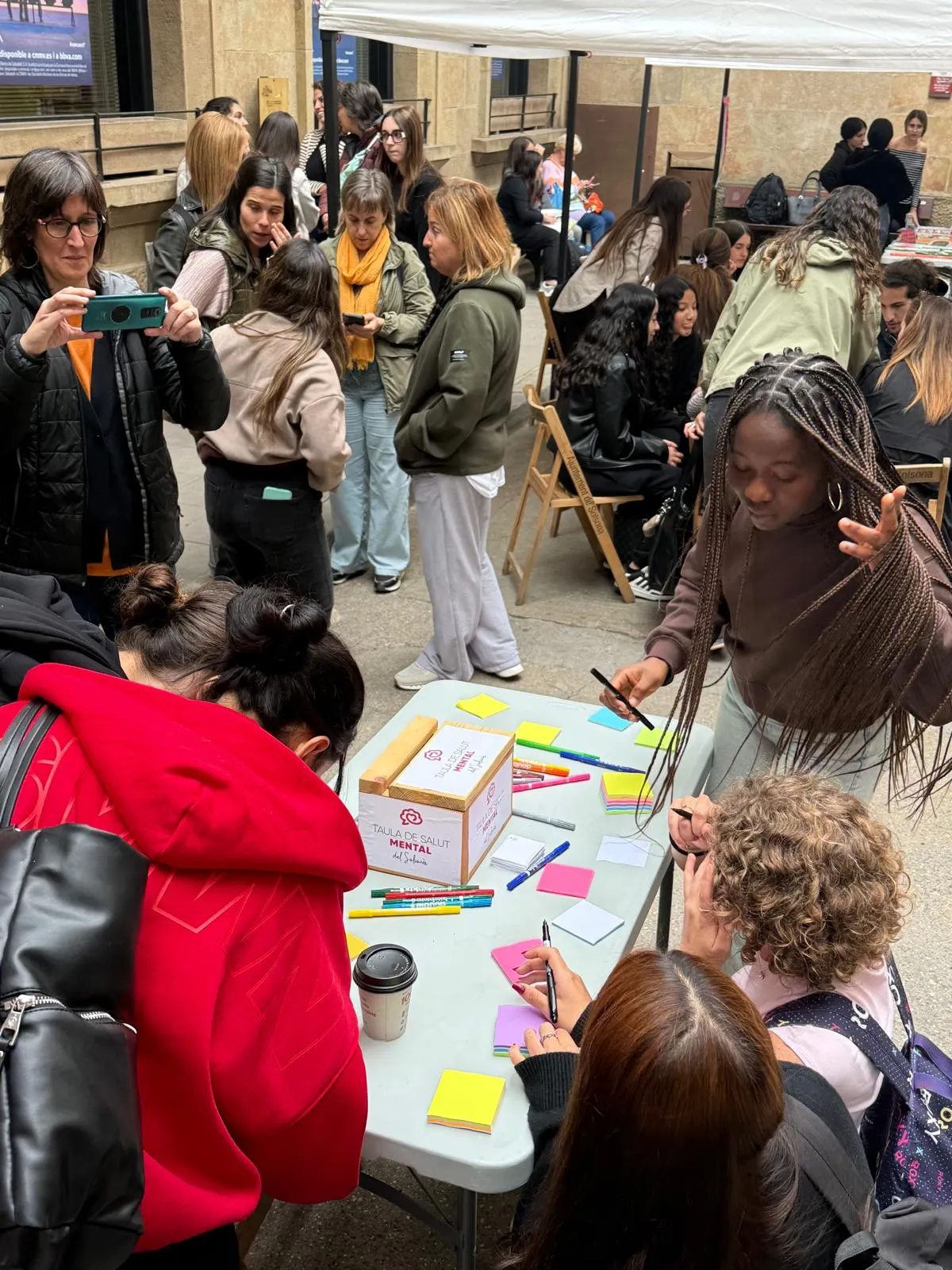 La Taula de Salut Mental del Solsonès enquesta la població de la comarca sobre com viu la pressió de les responsabilitats del dia a dia i quin impacte té en la seva salut mental