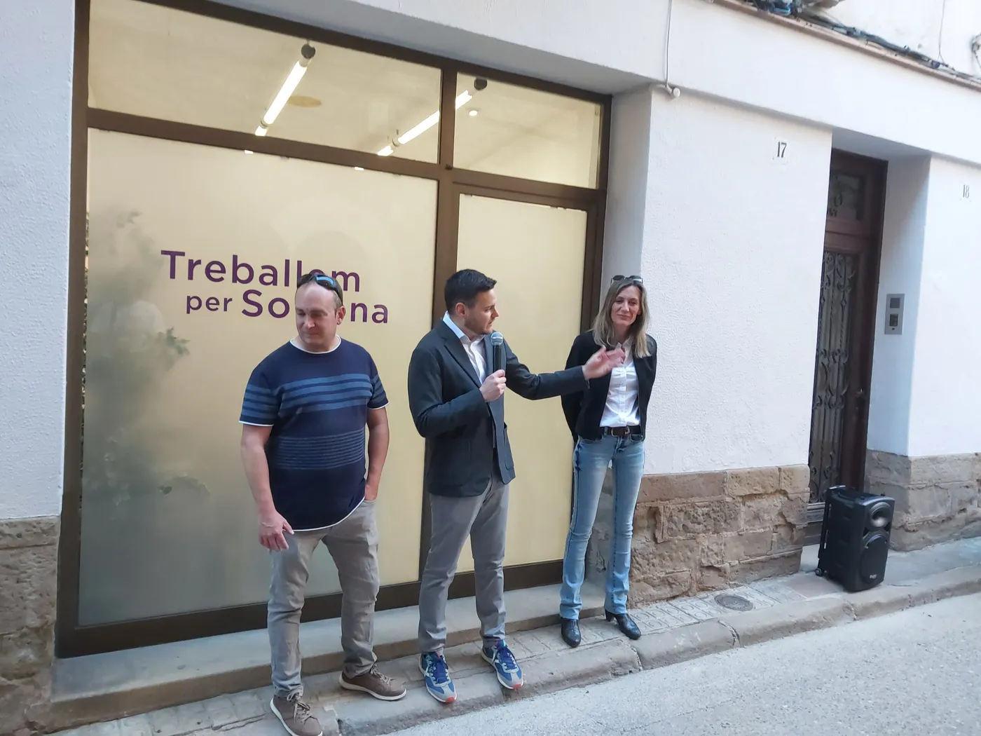 Treballem per Solsona estrena local al nucli antic de Solsona