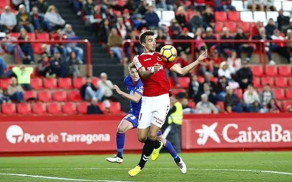 El Nàstic deixa escapar 1 punt contra l’Oviedo amb un gol de penal i en temps de descompte