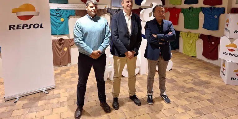 Acord entre Repsol i la Coordinadora de Colles Castelleres de Catalunya per digitalitzar l’Enciclopèdia Castellera
