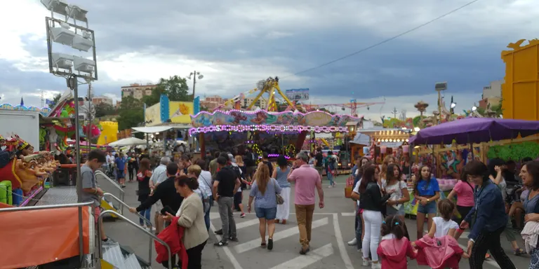 Tarda de dissabte de Festa Major pendents del cel