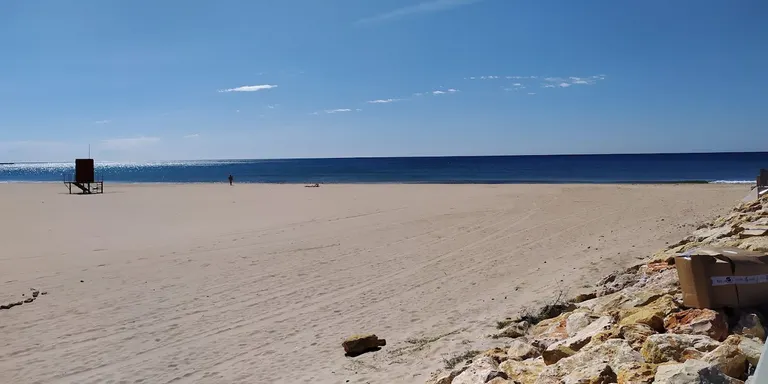 Els municipis costaners de la província de Tarragona sol·liciten 1.816 usos temporals a les platges
