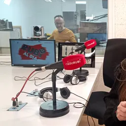 #1690 - 'Bienvenida a tu vida de adultos' de Cristina Rodríguez - episode art