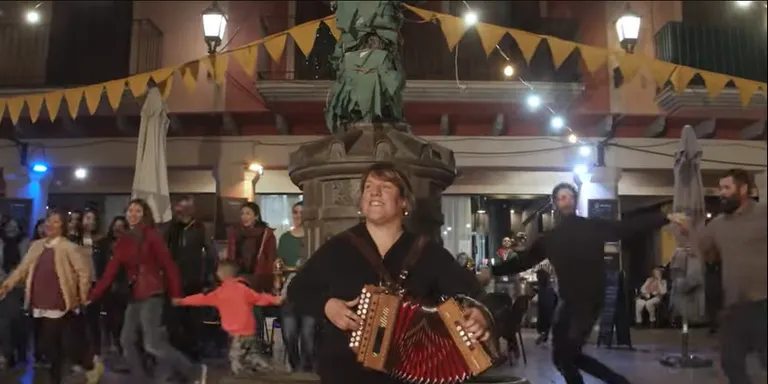 La cambrilenca Clara Colom posa en marxa La Cosina, el seu nou projecte musical