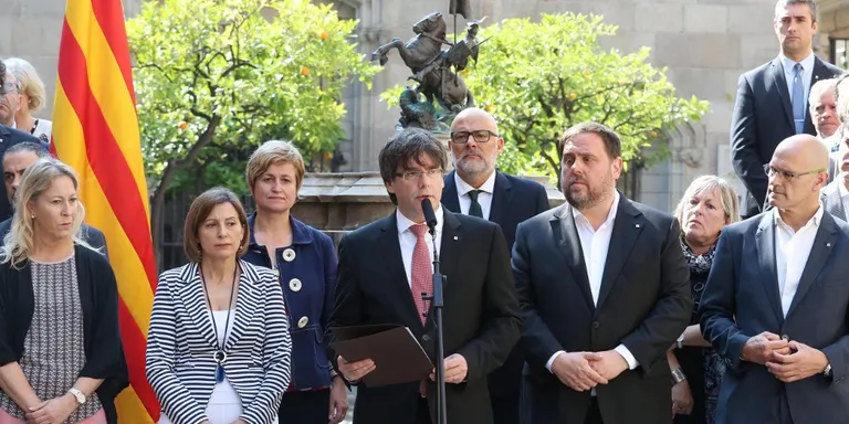 ANC i Òmnium demanen a l’Ajuntament que no posi obstacles al referèndum
