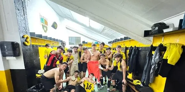 El Juvenil ‘A’ del CE Altafulla remunta a l’EFB Calafell i surt del descens (3-2)