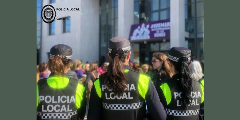 Ràdio Cambrils celebrarà el 8M amb una taula-rodona amb cinc dones que treballen de policies o bomberes