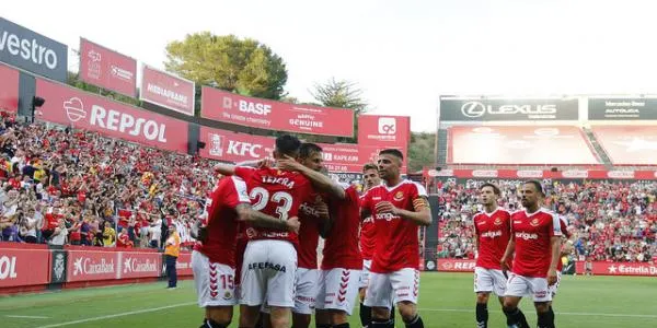 El Nàstic guanya al Rayo Vallecano i certifica la permanència a Segona Divisió