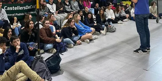 Joves francesos coneixen Caldes dins d’un intercanvi amb alumnes de l’institut Manolo Hugué