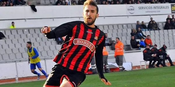 El veí i futbolista professional Alberto Benito donarà el tret de sortida a la Festa Major de Sant Martí d'Altafulla aquest divendres