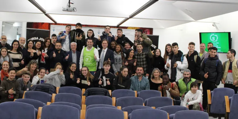 Presentada la 5à Cursa Jove de Pineda organitzada pels alumnes del Pla de Transició al Treball