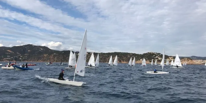 El regatista arenyenc, Marc Miquel, no va poder pujar a podi a la ‘Guíxols Cup’