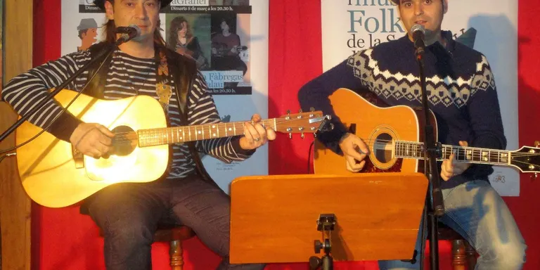 Tito Akile i Marc Sibila, al 2n Cicle de Cantautors i Música Folk de la Seu