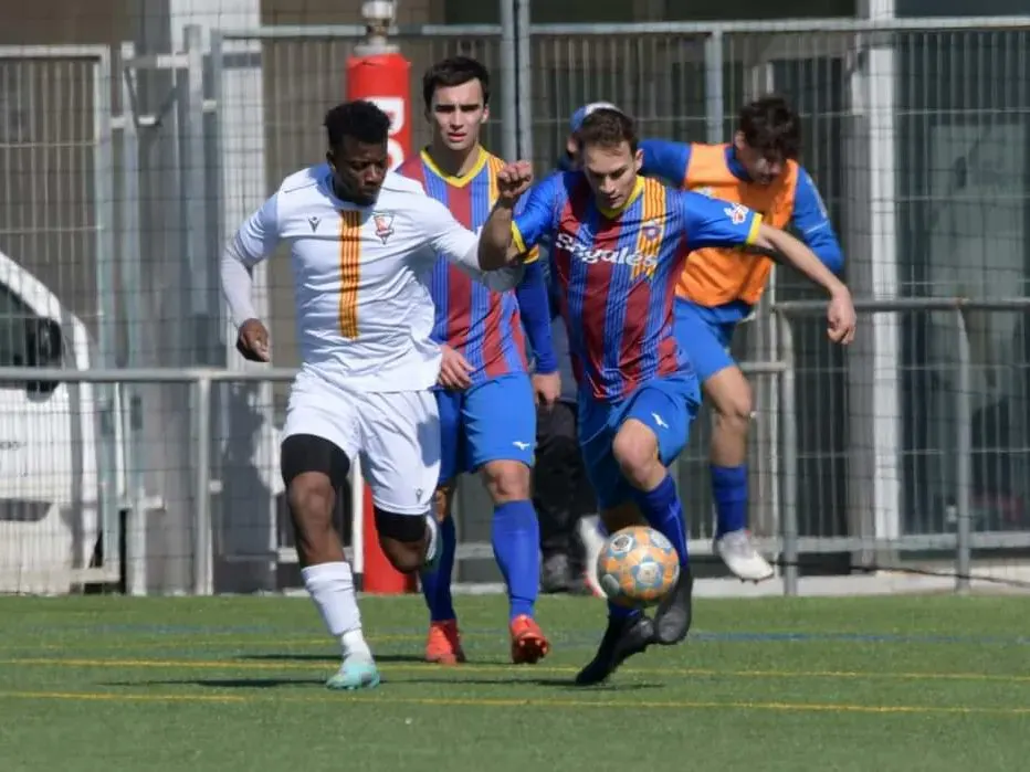 El CF Caldes rep el Parets en el primer partit de la temporada davant l’afició