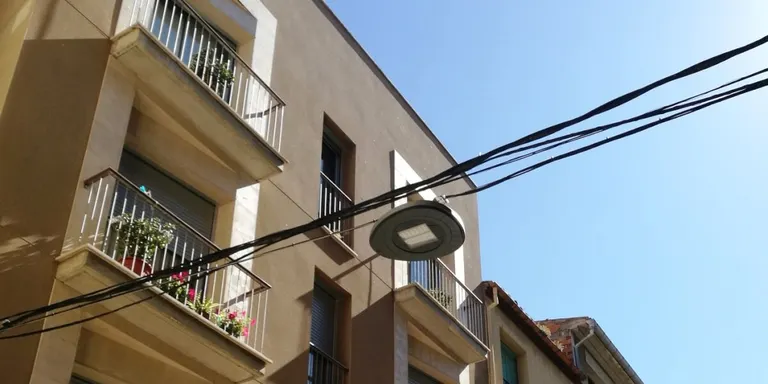 Instal·lada la nova il·luminació al carrer Sió
