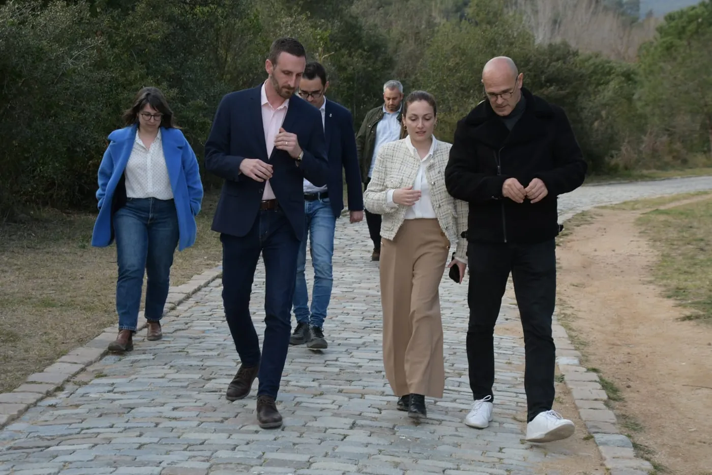 Raül Romeva visita Caldes per conèixer les darreres transformacions del que va ser el seu poble durant 12 anys