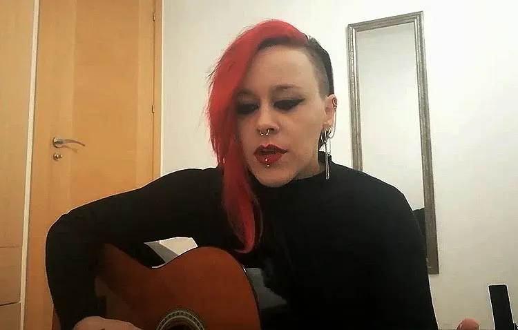 Un mensaje musical de concienciación y fuerza de la cantante utrerana Gore